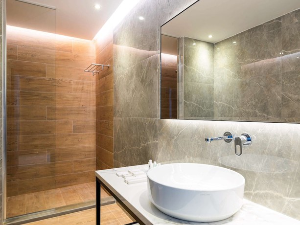 Imagen de la habitación del Hotel Mövenpick Lalez Durres. Foto 9