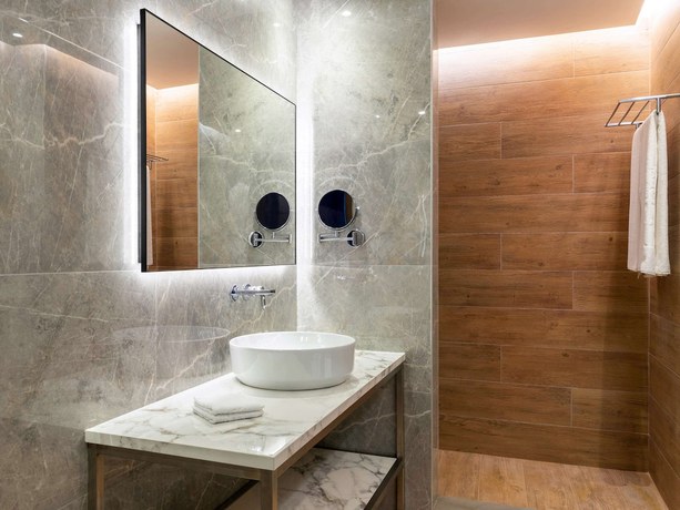 Imagen de la habitación del Hotel Mövenpick Lalez Durres. Foto 17