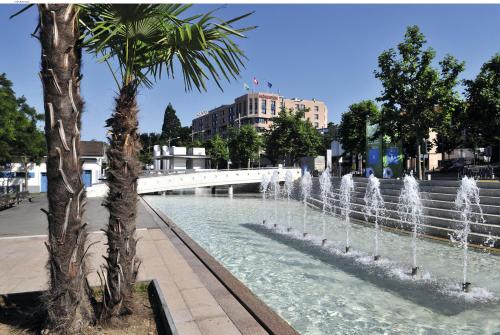 Imagen general del Hotel Mövenpick Lausanne. Foto 1