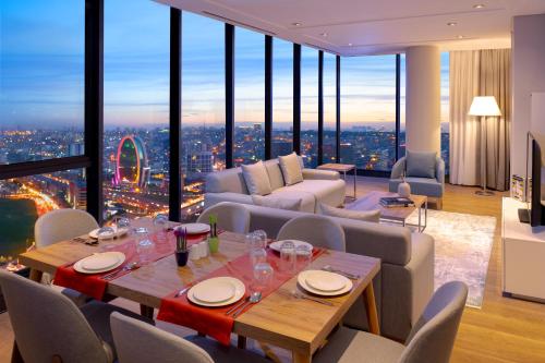 Imagen de la habitación del Hotel M&ouml;venpick Living Istanbul West. Foto 13