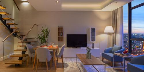 Imagen de la habitación del Hotel M&ouml;venpick Living Istanbul West. Foto 18
