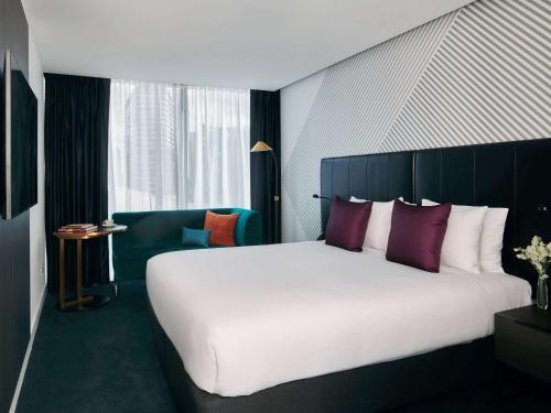 Imagen de la habitación del Hotel Mövenpick Melbourne On Spencer. Foto 12