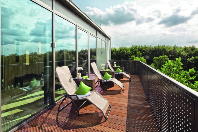 Imagen de la piscina del Hotel Mövenpick Münster Am Aasee. Foto 15