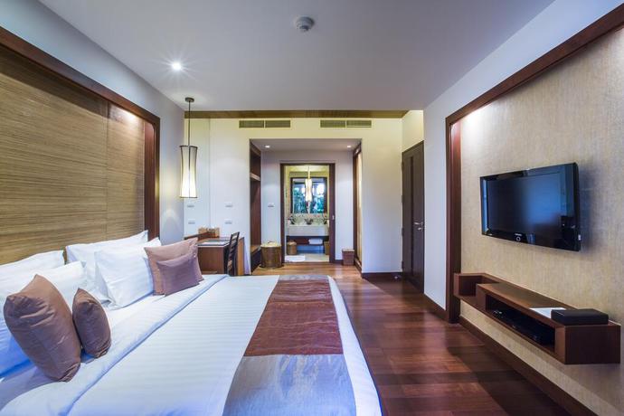 Imagen de la habitación del Hotel Mövenpick Phuket Bangtao. Foto 6