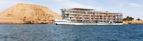 Imagen general del Hotel Mövenpick Prince Abbas Lake Nasser Monday Four Nights Aswan Friday Three nights Abu-Simbel. Foto 1