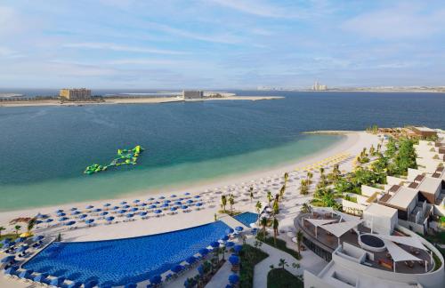 Imagen de la habitación del Hotel Mövenpick Resort Al Marjan Island. Foto 15