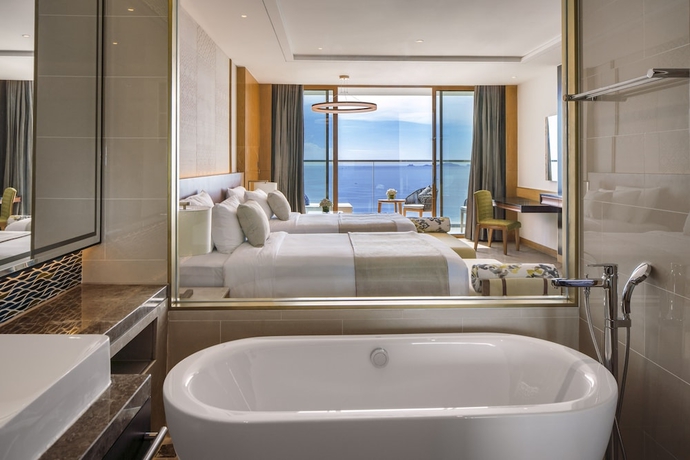 Imagen de la habitación del Hotel Mövenpick Resort Cam Ranh. Foto 11
