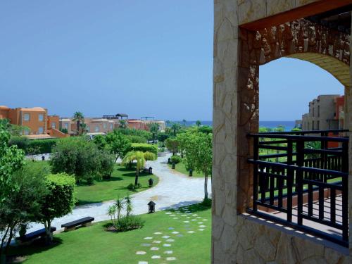 Imagen general del Hotel Mövenpick Resort El Sokhna. Foto 5