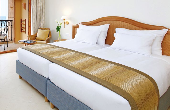 Imagen de la habitación del Hotel Mövenpick Resort and Marine Spa Sousse. Foto 2