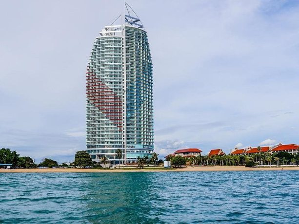 Imagen general del Hotel Mövenpick Siam Na Jomtien Pattaya. Foto 1