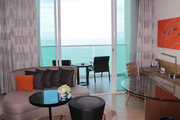 Imagen de la habitación del Hotel Mövenpick Siam Na Jomtien Pattaya. Foto 10