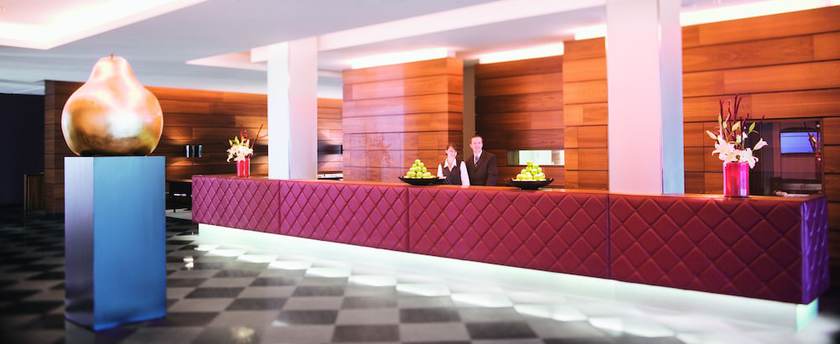 Imagen de los interiores del Hotel Mövenpick Stuttgart Airport. Foto 20