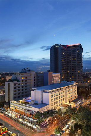 Imagen general del Hotel Mövenpick Suriwongse Chiang Mai. Foto 1