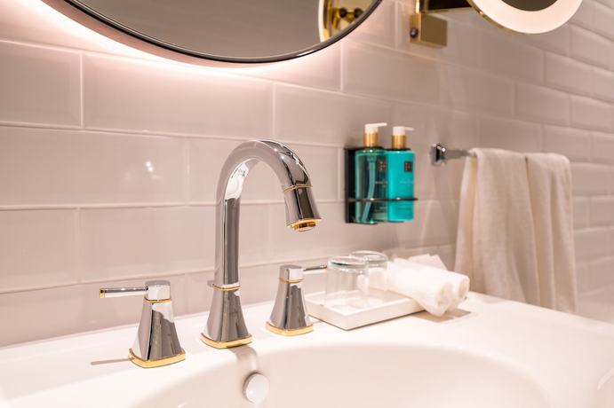 Imagen de la habitación del Hotel Mövenpick Tallinn. Foto 19