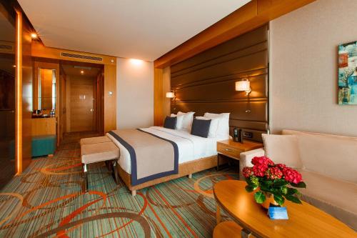Imagen de la habitación del Hotel Mövenpick Winter Park Baku. Foto 10