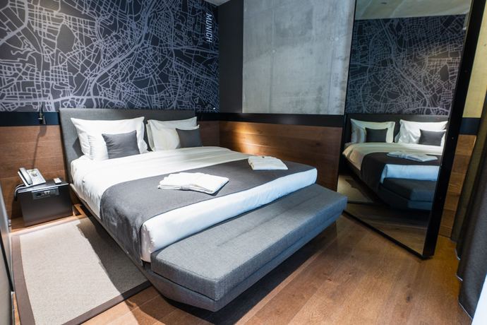 Imagen de la habitación del Hotel M&ouml;venpick Zagreb. Foto 4