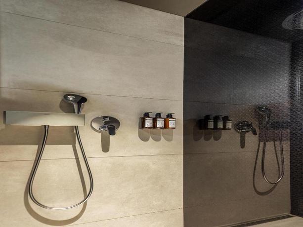 Imagen de la habitación del Hotel M&ouml;venpick Zagreb. Foto 10