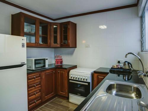 Imagen de la habitación del Hotel Mövenpick and Residences Nairobi. Foto 11