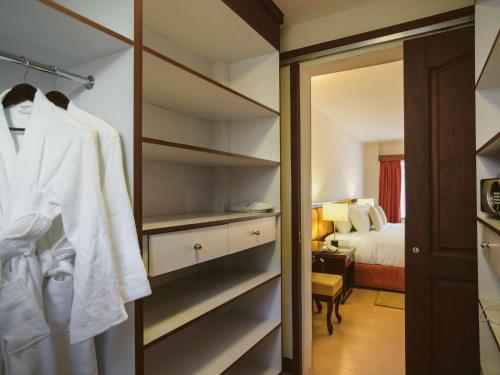 Imagen de la habitación del Hotel Mövenpick and Residences Nairobi. Foto 18