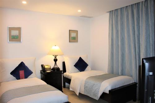 Imagen de la habitación del Hotel Mövenpick and Resort Al Bida'a Kuwait. Foto 13