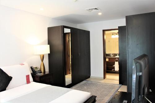 Imagen de la habitación del Hotel Mövenpick and Resort Al Bida'a Kuwait. Foto 18