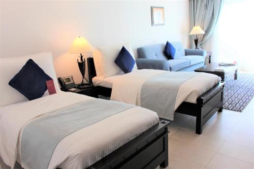 Imagen de la habitación del Hotel Mövenpick and Resort Al Bida'a Kuwait. Foto 19