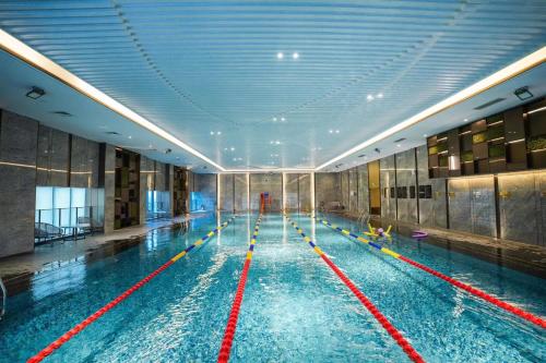 Imagen general del Hotel M&ouml;venpick by Accor Binjiang Nanjing. Foto 9