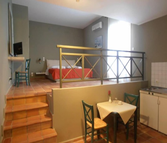 Imagen de la habitación del Hotel Mounda Beach. Foto 13