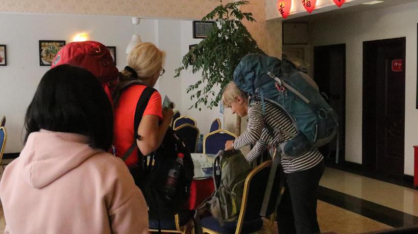 Imagen de los interiores del Hotel Mount Emei Happy Hotel. Foto 7