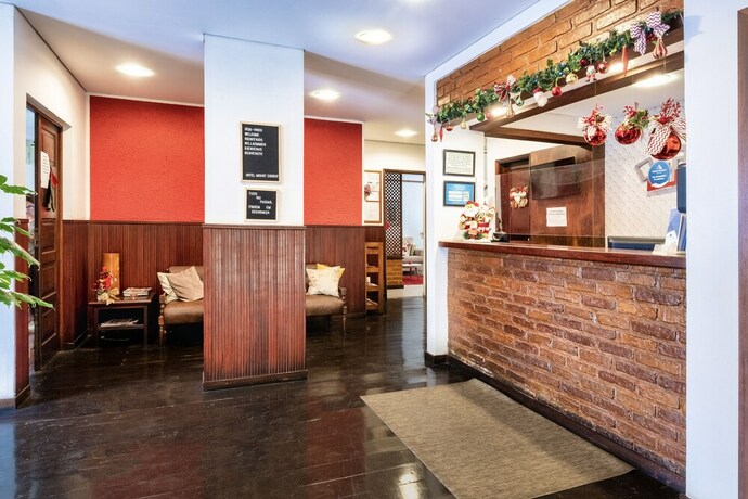 Imagen de los interiores del Hotel Mount Everest. Foto 36