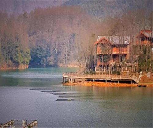 Imagen de la habitación del Hotel Mount Huang Taiping Lake Arcadia Shining. Foto 8