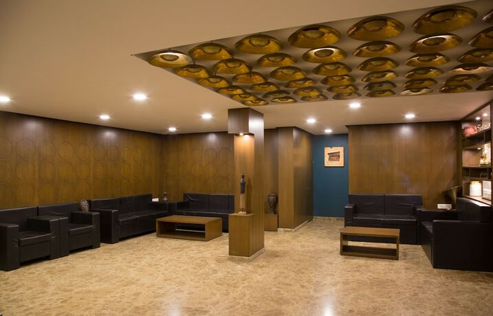 Imagen general del Hotel Mount Regency. Foto 4