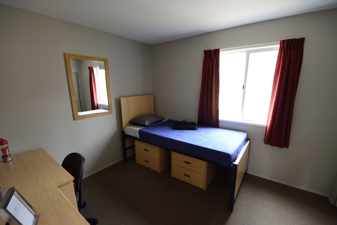 Imagen de la habitación del Hotel Mount Royal University Residences. Foto 1