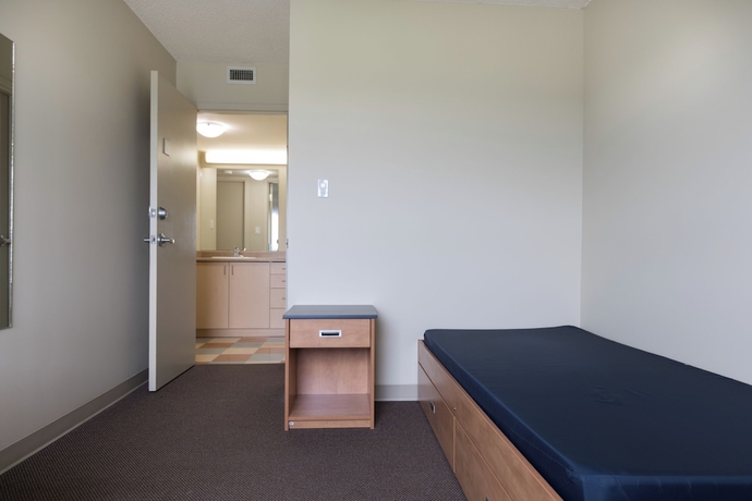 Imagen de la habitación del Hotel Mount Royal University Residences. Foto 6
