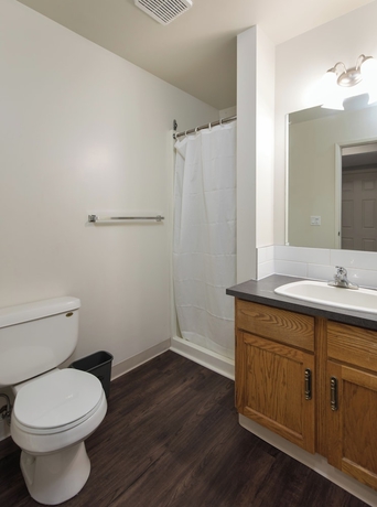 Imagen de la habitación del Hotel Mount Royal University Residences. Foto 11