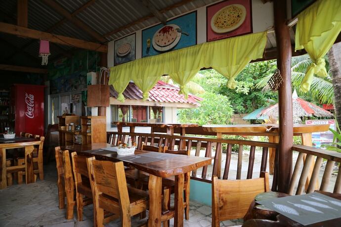 Imagen general del Hotel Mountain Beach Resort, Aninuan. Foto 4