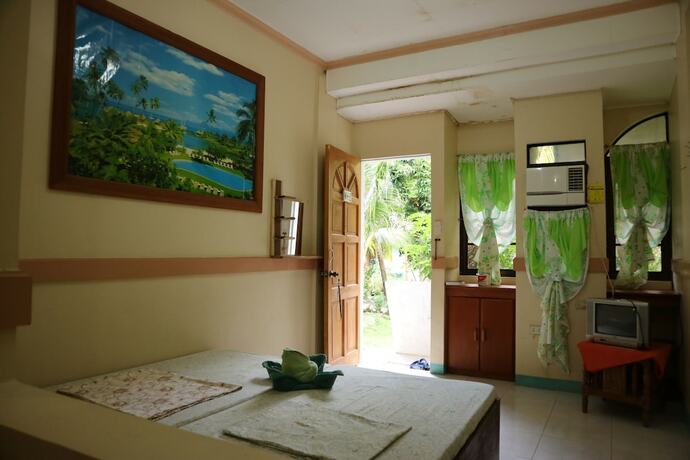 Imagen general del Hotel Mountain Beach Resort, Aninuan. Foto 9