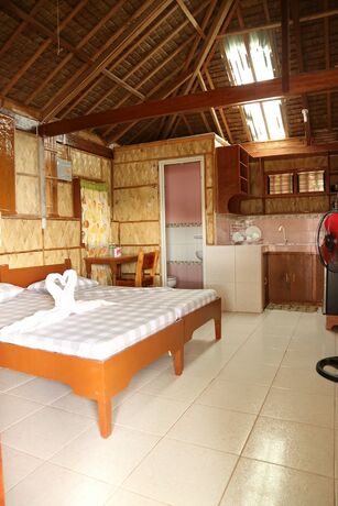 Imagen general del Hotel Mountain Beach Resort, Aninuan. Foto 10