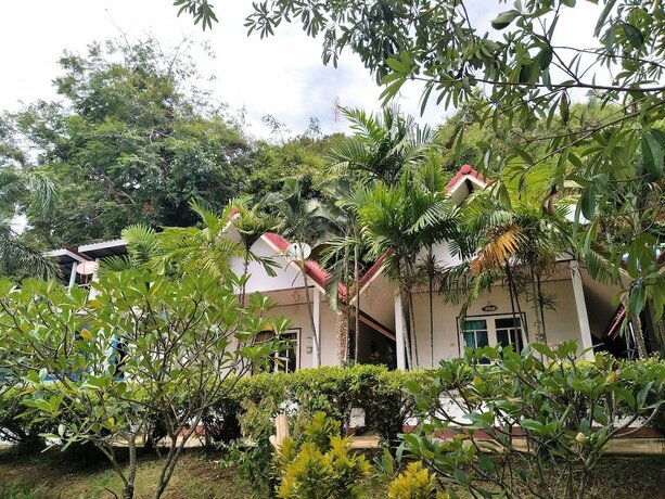 Imagen general del Hotel Mountain Beach Resort, Ban Phe. Foto 9