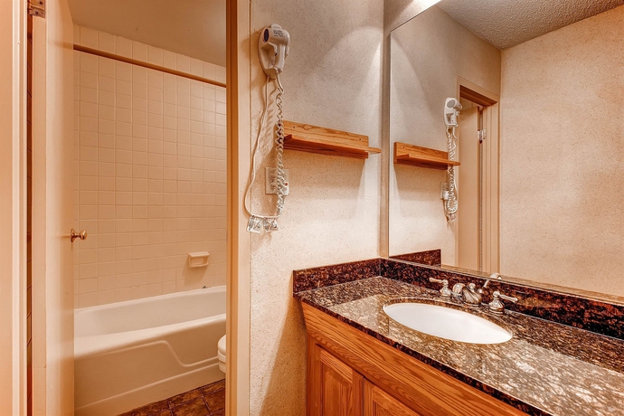 Imagen de la habitación del Hotel Mountain Chalet Snowmass. Foto 12