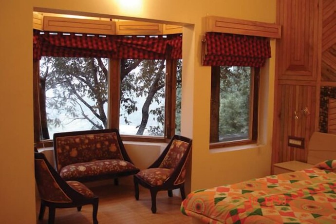 Imagen de la habitación del Hotel Mountain Club Bhimtal. Foto 1