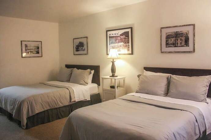 Imagen de la habitación del Hotel Mountain Creek Tavern. Foto 7