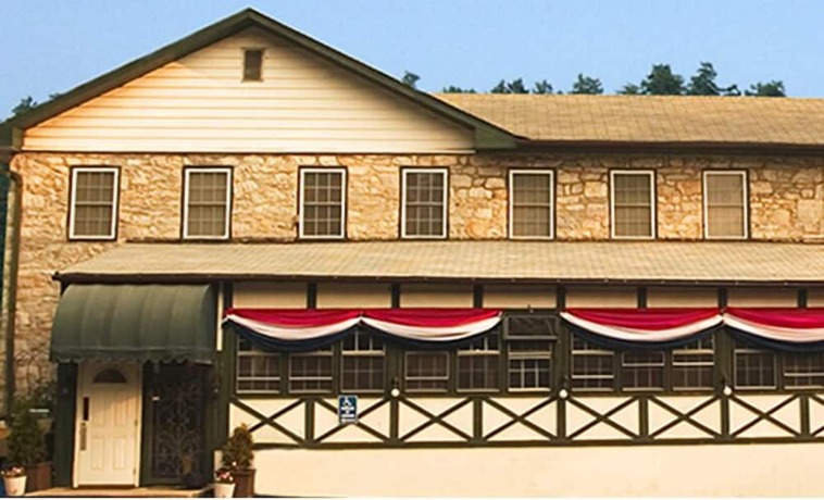 Imagen general del Hotel Mountain Creek Tavern. Foto 3