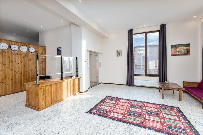 Imagen general del Hotel Mountain House Kazbegi. Foto 6