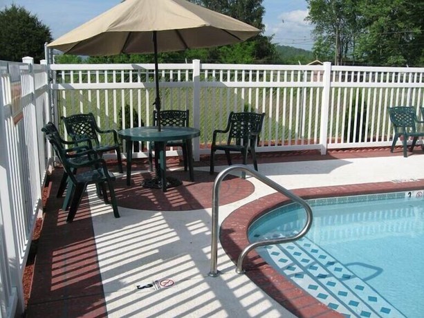 Imagen de la piscina del Hotel Mountain Inn and Suites Dunlap. Foto 15