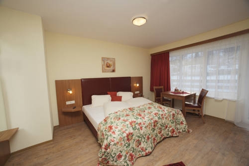 Imagen general del Hotel Mountain, Kaprun. Foto 4