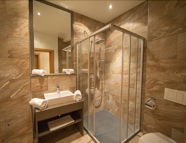 Imagen de la habitación del Hotel Mountain Lake Resort. Foto 17