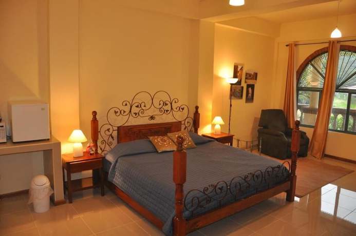 Imagen de la habitación del Hotel Mountain Lodge CheTica. Foto 9