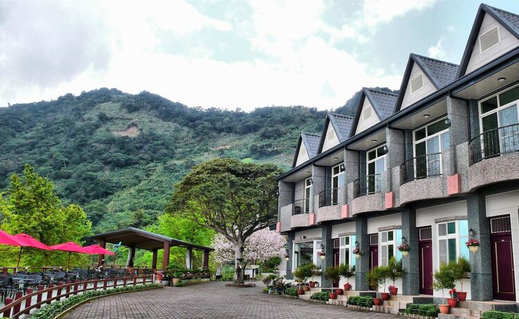 Imagen general del Hotel Mountain Lodge, Jialun. Foto 10