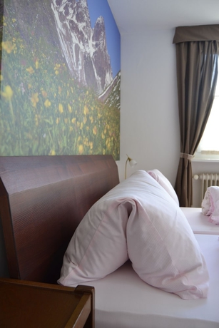 Imagen de la habitación del Hotel Mountain Lodge Sedrun. Foto 4